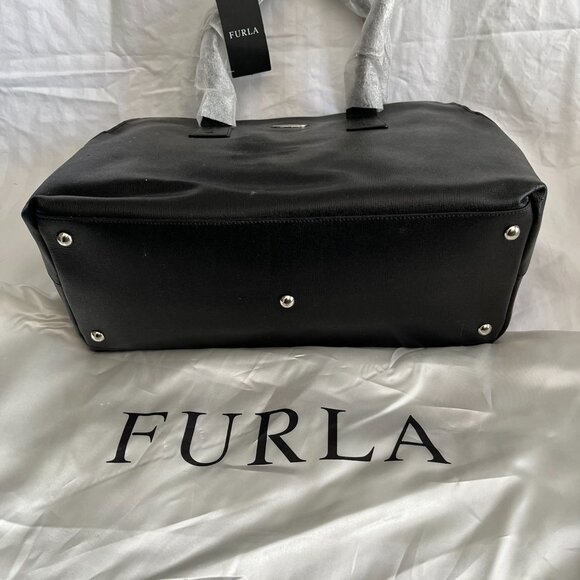 Authentic Furla Leather tote - Picture 3 of 14
